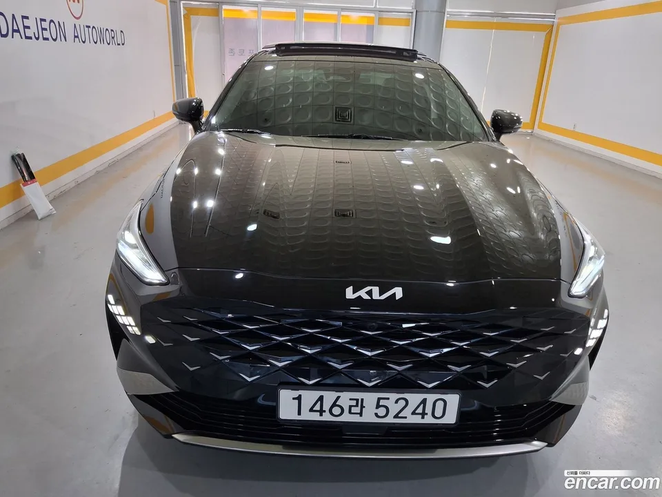 Kia K8 2.5 2WD 2022 — фото 1, купить с доставкой в Москву