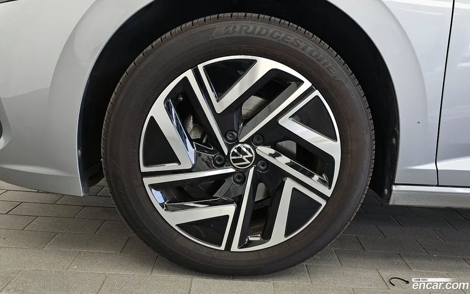 Volkswagen Jetta 1.5 TSI 2023 — миниатюра 2