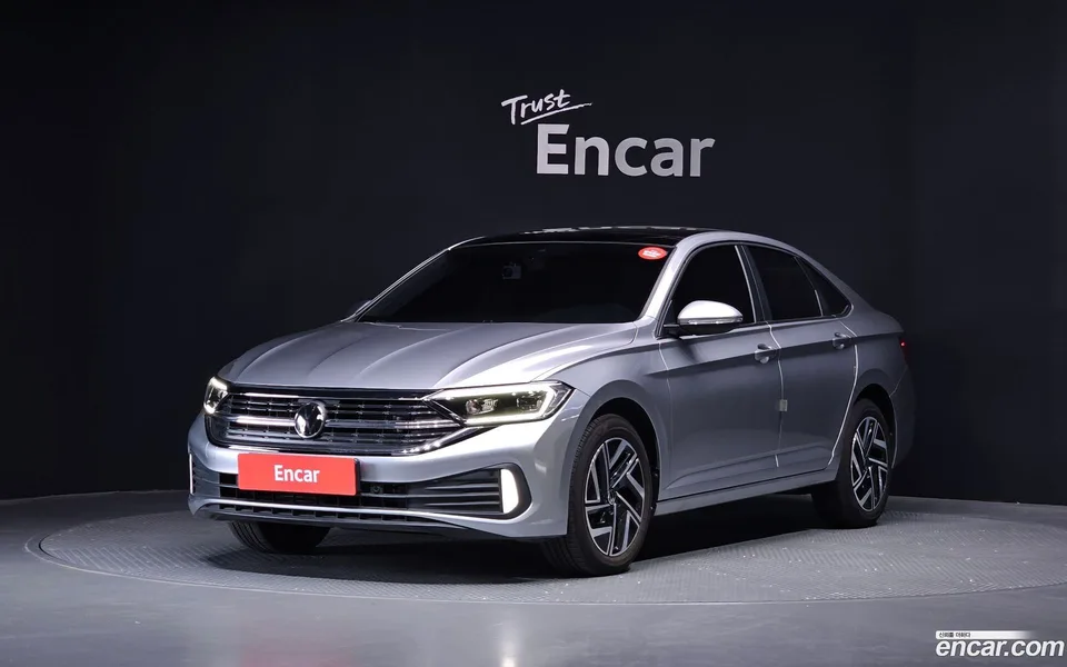 Volkswagen Jetta 1.5 TSI 2023 — фото 1, купить с доставкой в Москву