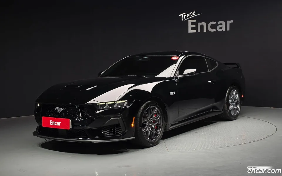 Ford Mustang 5.0 GT 2024 — фото 1, купить с доставкой в Москву