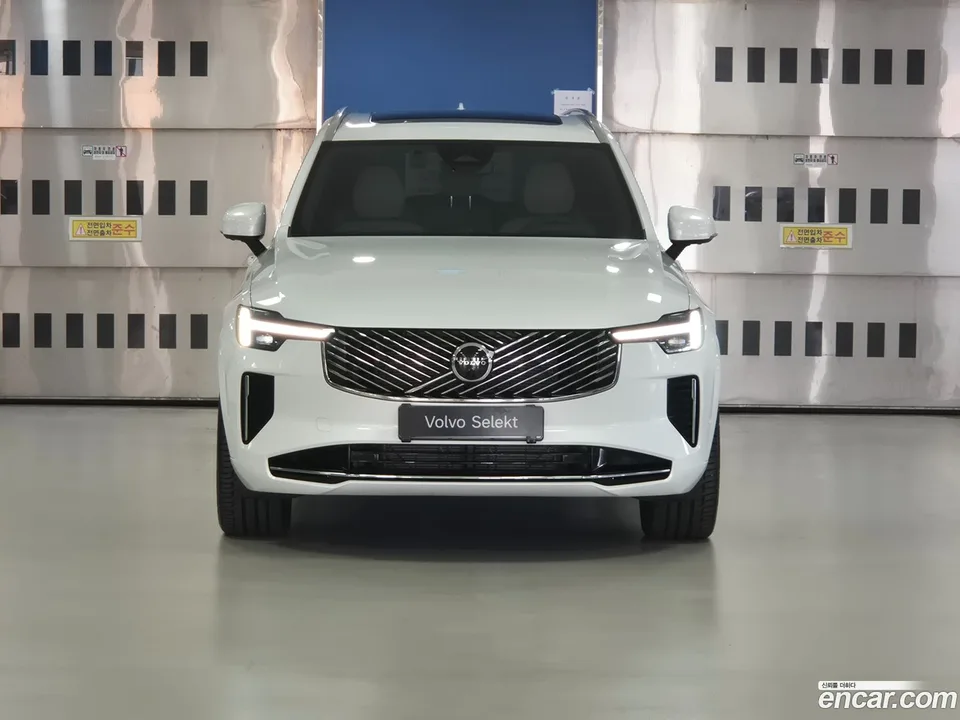 Volvo XC90 B6 2026 — миниатюра 3