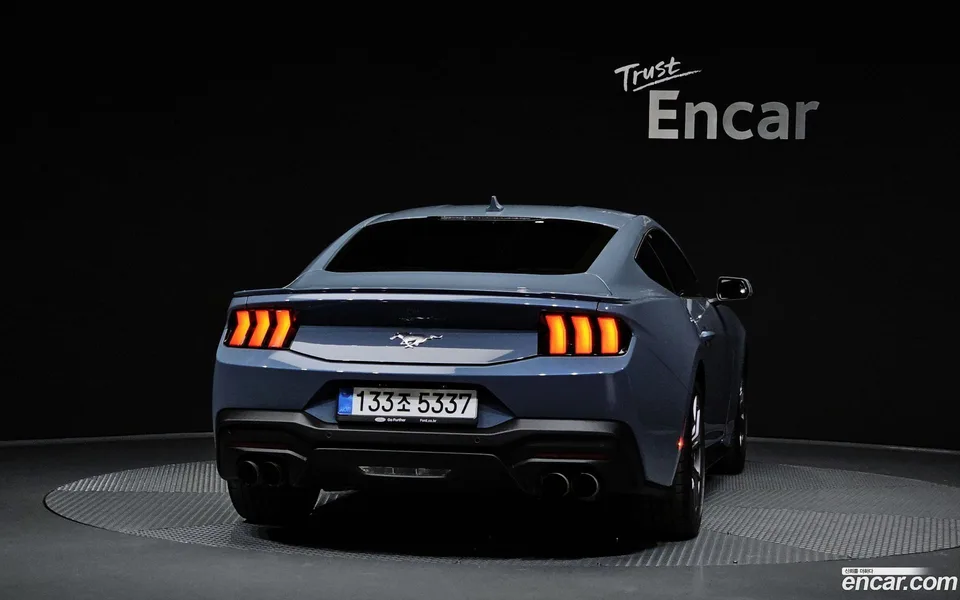 Ford Mustang 2.3 2025 — миниатюра 4