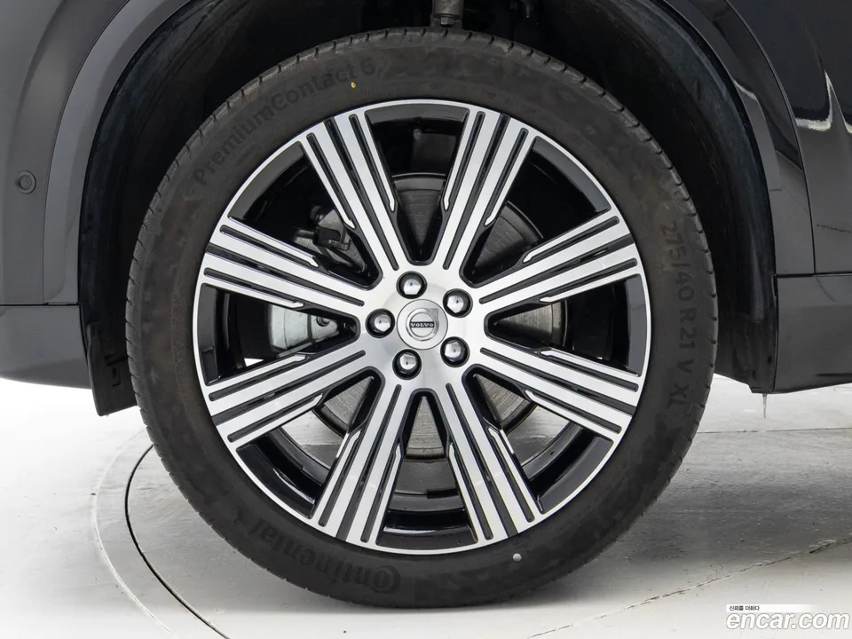 Volvo XC90 B6 2025 — миниатюра 2