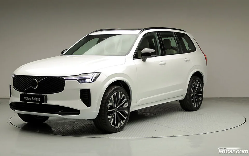 Volvo XC90 B6 2026 — фото 1, купить с доставкой в Москву
