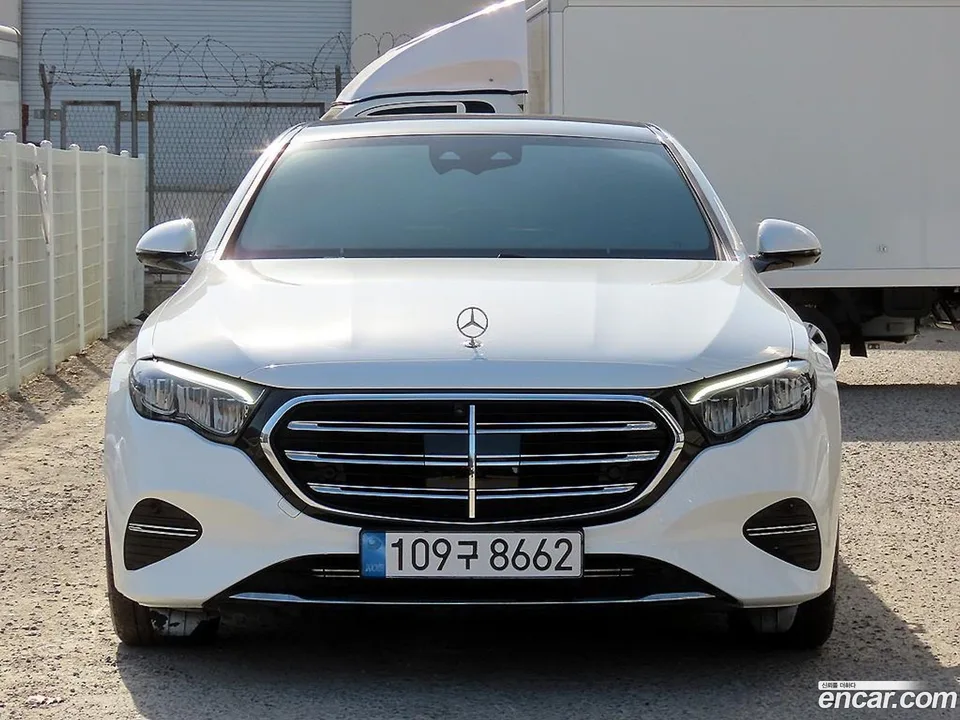 Mercedes-Benz E-Class E220d 4MATIC 2024 — фото 1, купить с доставкой в Москву