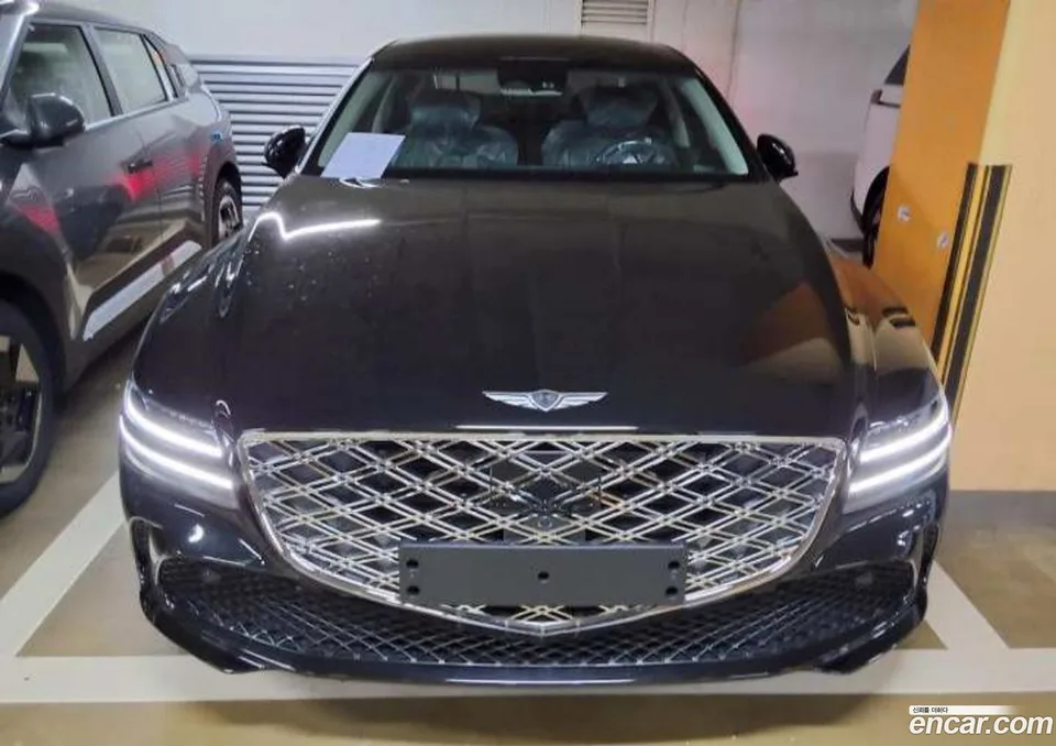 Genesis G80 2.5 AWD 2026 — фото 1, купить с доставкой в Москву