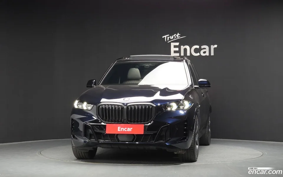 BMW X5 xDrive 40i M 2025 — миниатюра 3