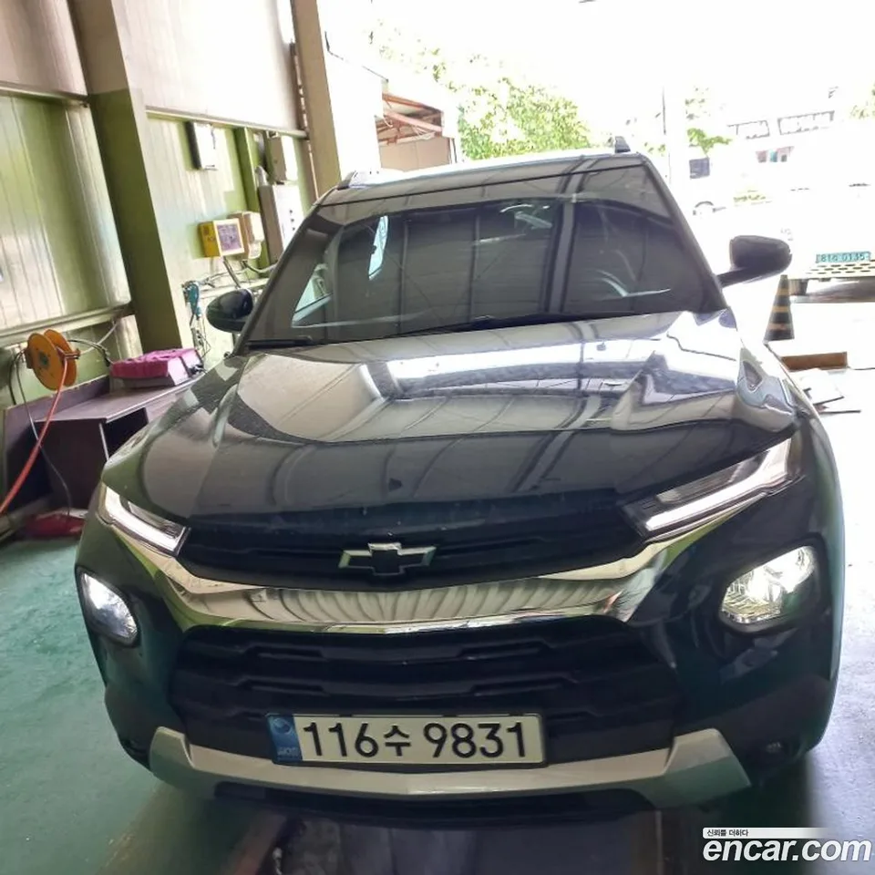 Chevrolet Trailblazer 1.3 2WD 2022 — фото 1, купить с доставкой в Москву