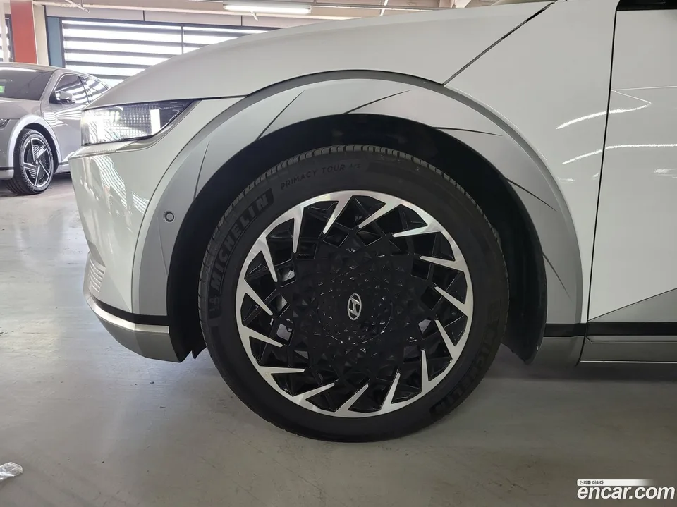 Hyundai Ioniq 5 2024 — миниатюра 2