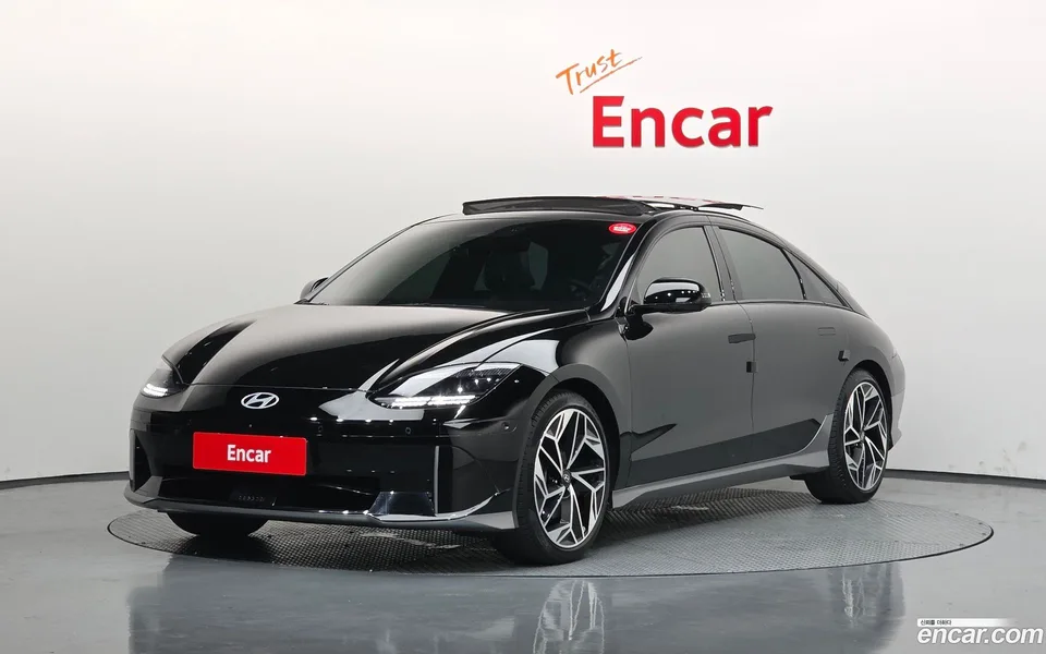 Hyundai Ioniq 6 2022 — фото 1, купить с доставкой в Москву