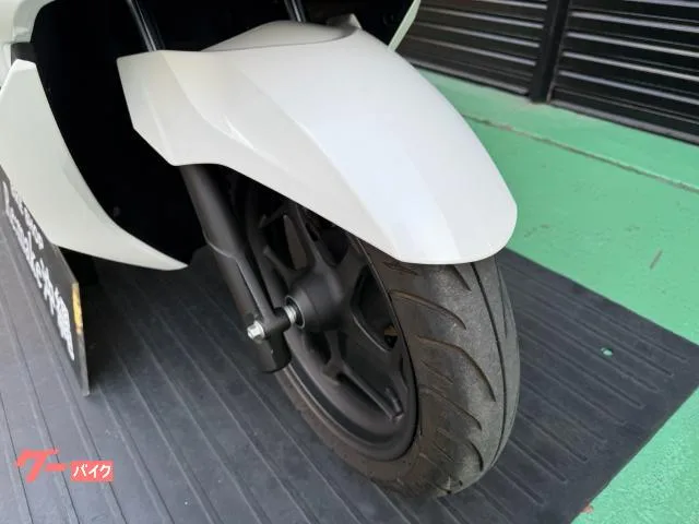 Honda PCX160 KF47 GiVi BOX 2023 — миниатюра 4