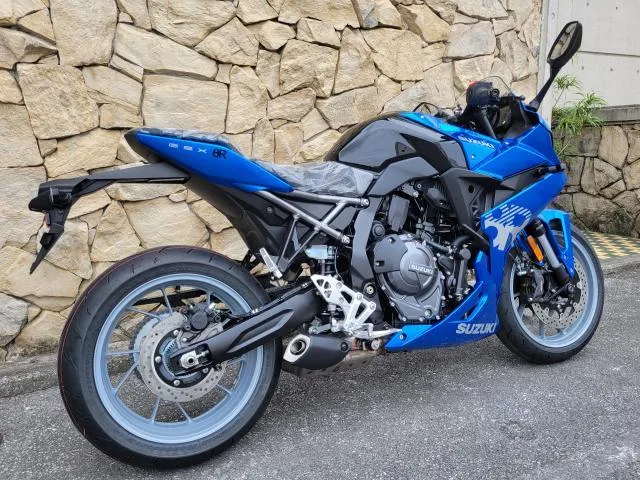 Suzuki GSX-8R 2024 — миниатюра 3