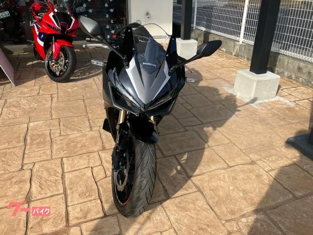 Honda CBR400R 2022 — миниатюра 2