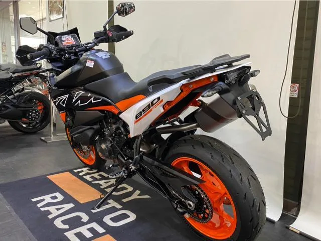KTM 890SMT 2024 — миниатюра 4