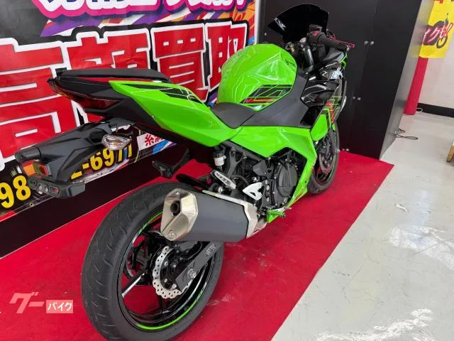 Kawasaki Ninja 400 EX400L KRT Edition 2024 — миниатюра 3