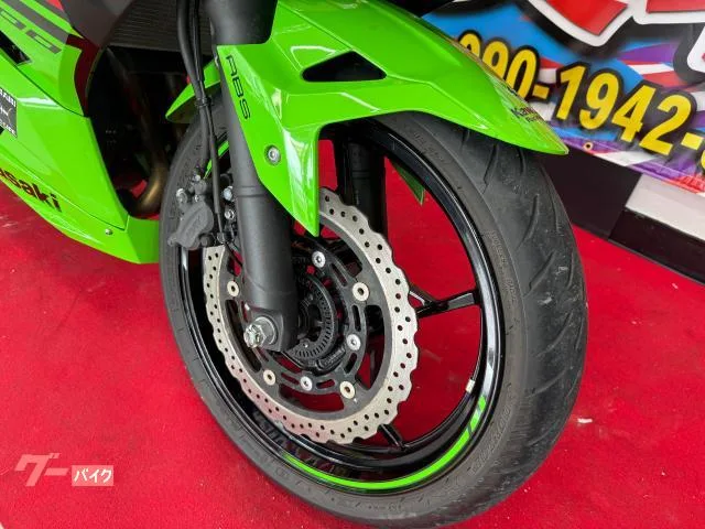 Kawasaki Ninja 400 EX400L KRT Edition 2024 — миниатюра 4