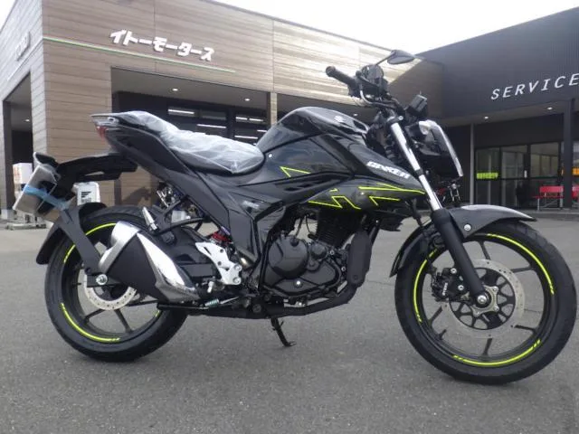 Suzuki GIXXER 150 2026 — фото 1, купить с доставкой в Москву