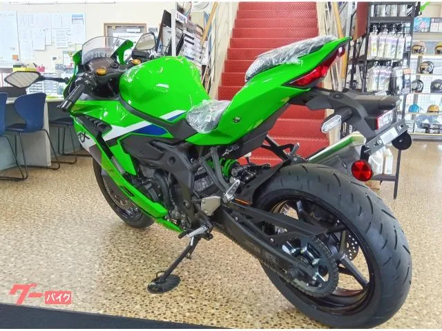 Kawasaki Ninja ZX-4RR 25-26 2026 — миниатюра 3