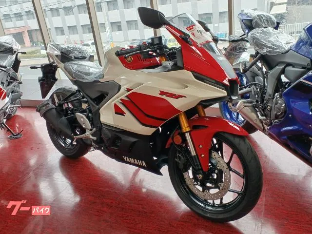 Yamaha YZF-R3 70th Anniversary Edition 2026 — миниатюра 2