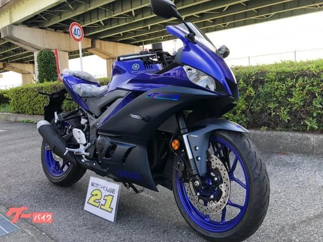 Yamaha YZF-R3 2023 — миниатюра 2