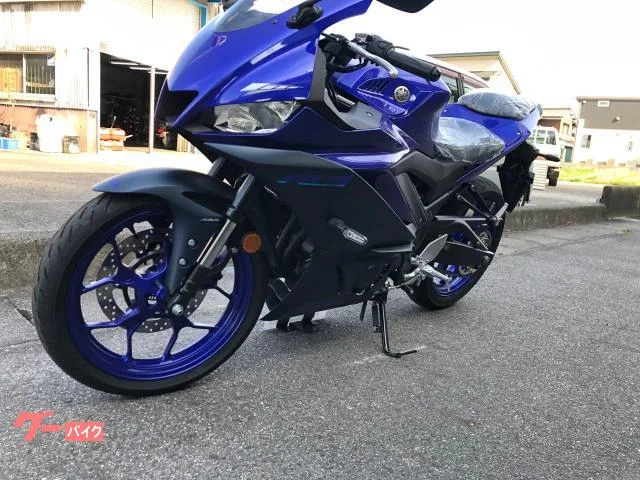 Yamaha YZF-R3 2023 — миниатюра 5