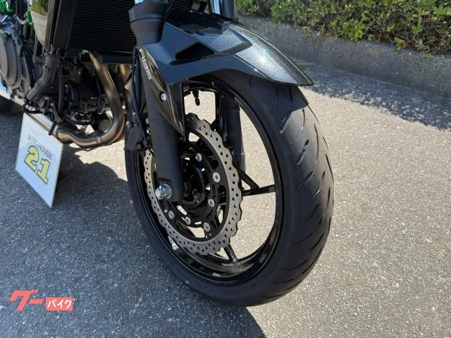 Kawasaki Z400 2025 — миниатюра 3