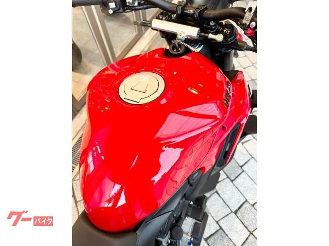 DUCATI V2 2022 — миниатюра 3