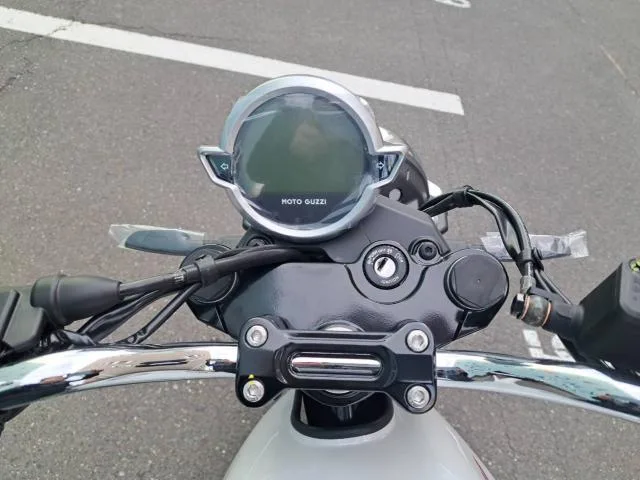 MOTO GUZZI V7 ABSLED 2026 — миниатюра 5