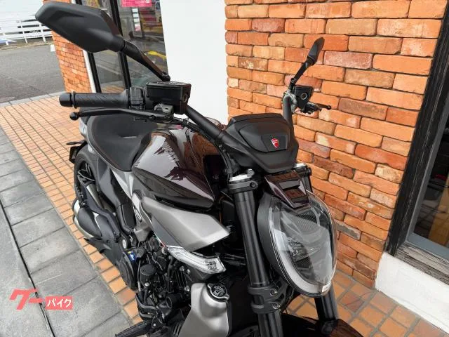DUCATI X V4 2025 — миниатюра 2