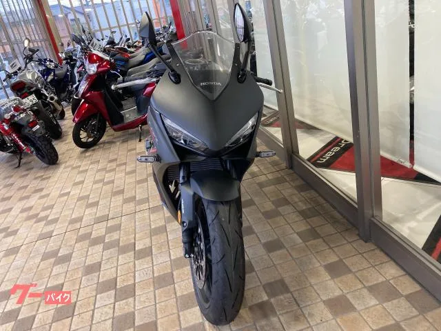 Honda CBR650R E-Clutch HondaDream 2024 — миниатюра 3
