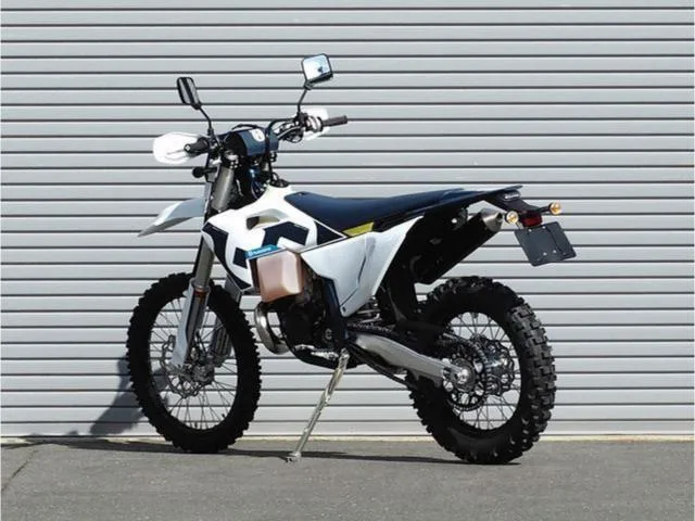 HUSQVARNA TE250 2026 2026 — миниатюра 3