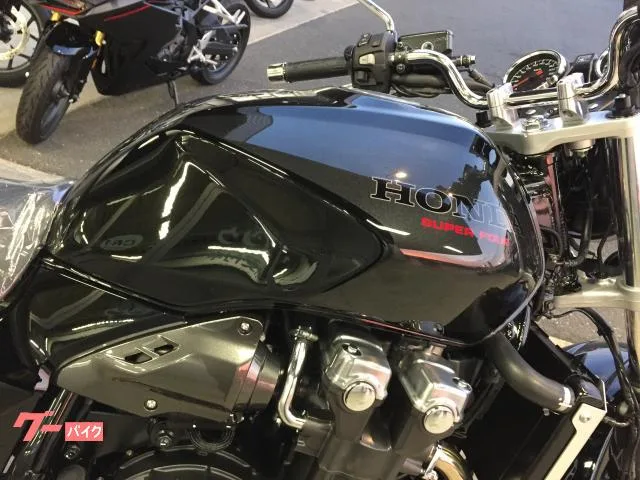Honda CB1300Super Four Final Edition 2025 — миниатюра 3