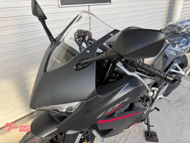 Honda CBR650R E-Clutch 2024 — миниатюра 3