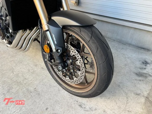 Honda CB650R E-Clutch 2024 — миниатюра 5