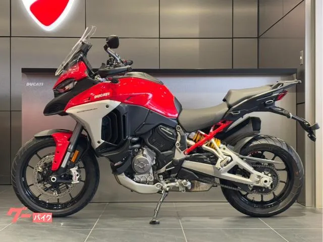 DUCATI V4S 2022 — миниатюра 2