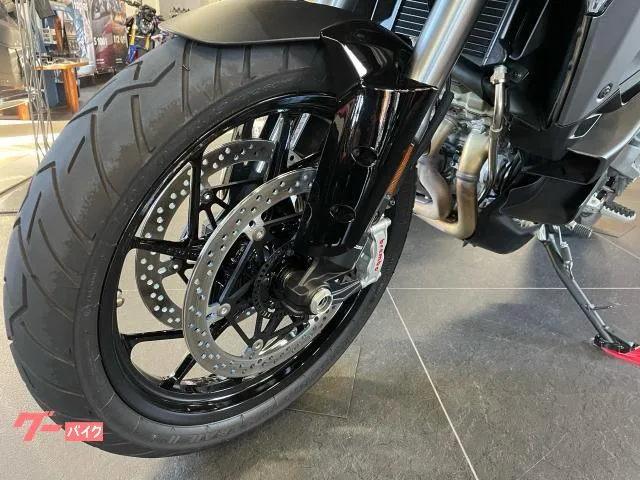 DUCATI V4S 2025 — миниатюра 5