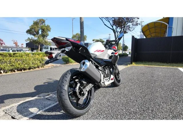 Kawasaki Ninja 400 2026 — миниатюра 4