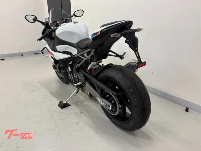 BMW S1000RR M BMW M M M M 2026 — миниатюра 5