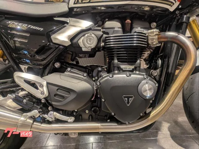 TRIUMPH 1200RS 2025 — миниатюра 3