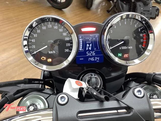 Kawasaki Z900RS 2023 — миниатюра 3