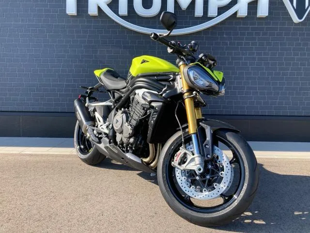 TRIUMPH 1200RX Brenbo 2025 — миниатюра 2