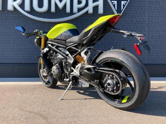 TRIUMPH 1200RX Brenbo 2025 — миниатюра 3