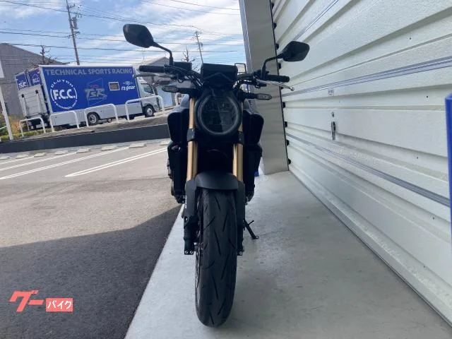 Honda CB650R E-Clutch HondaDream 2024 — миниатюра 3