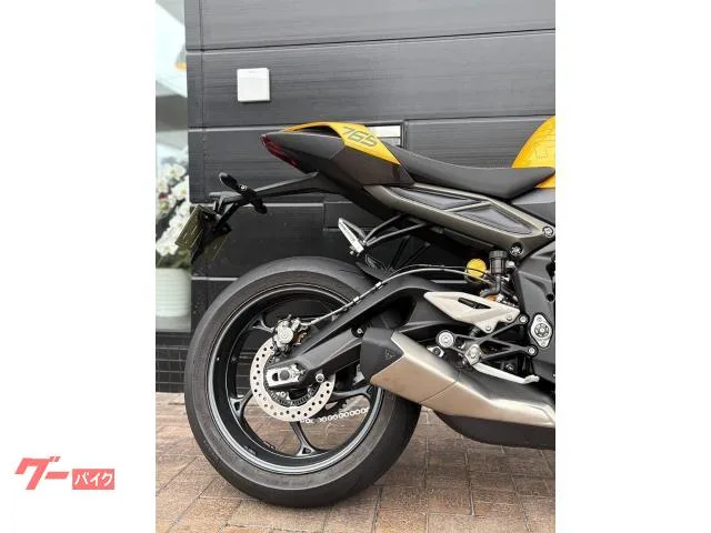 TRIUMPH 765RS 2025 — миниатюра 3