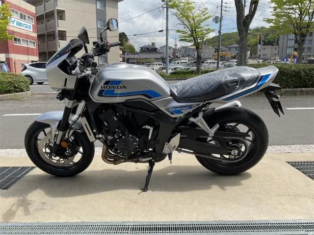Honda CB1000F SE 2026 — миниатюра 4