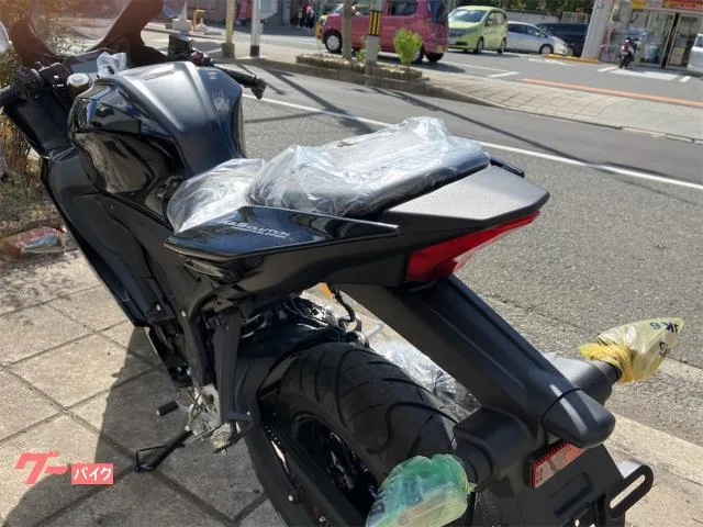 Yamaha YZF-R15 NEW LED ABS VVA 2023 — миниатюра 3