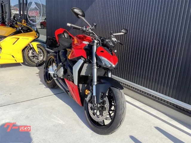 DUCATI V2 2023 — миниатюра 2