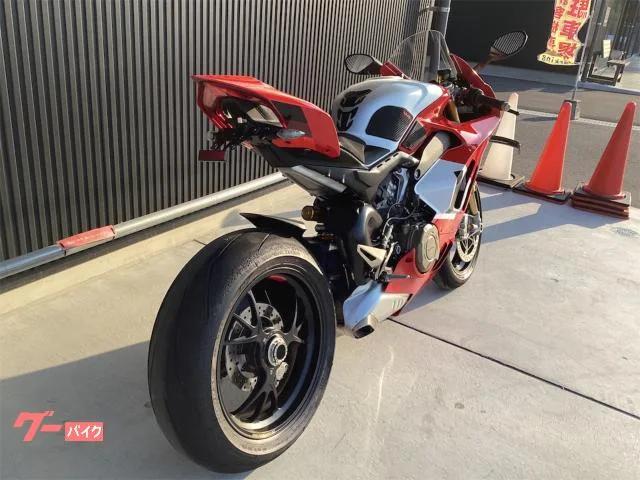 DUCATI V4 R 2024 — миниатюра 2
