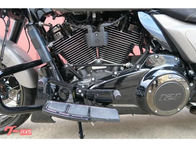 HARLEY-DAVIDSON CVO FLHXSE 2023 — миниатюра 3