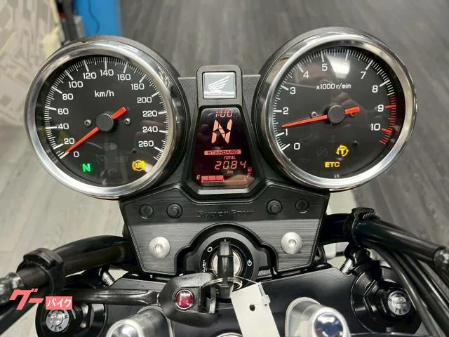 Honda CB1300Super Four 2023 — миниатюра 4